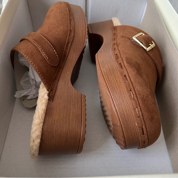 Style & Co Womens Dakotaa Slip-On Tan Suede Clogs 5M Buckle Cozy Winter Casual - Picture 13 of 16